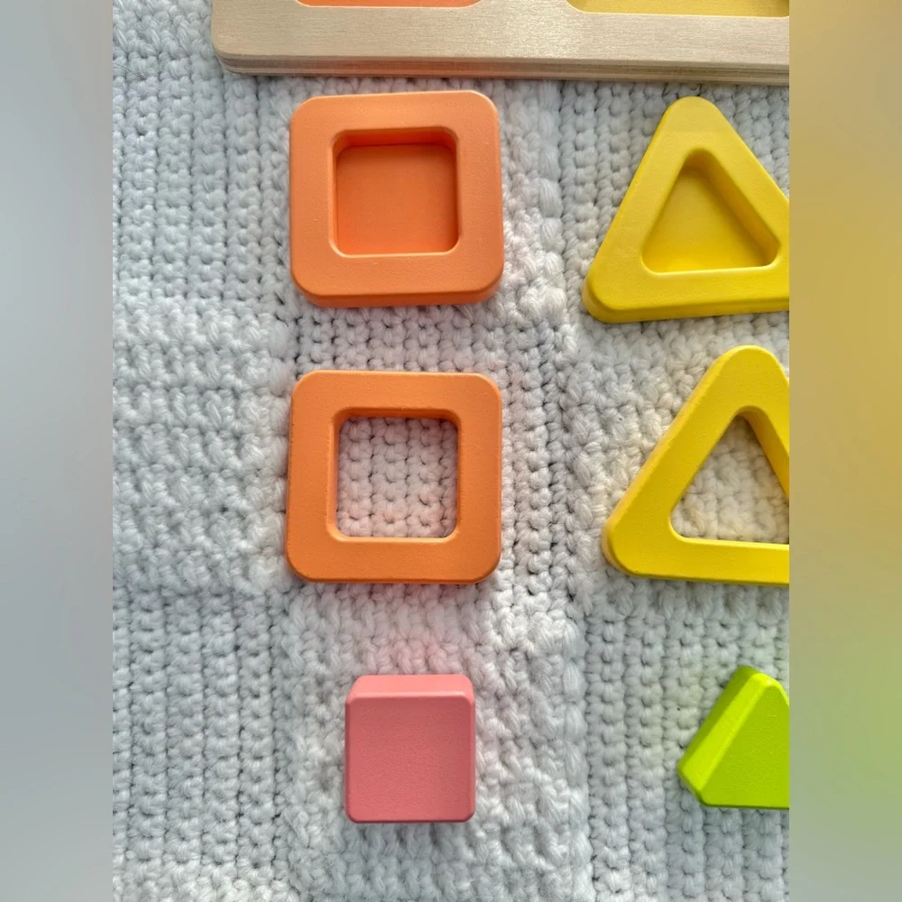 Lovevery Geo Shapes Puzzle
